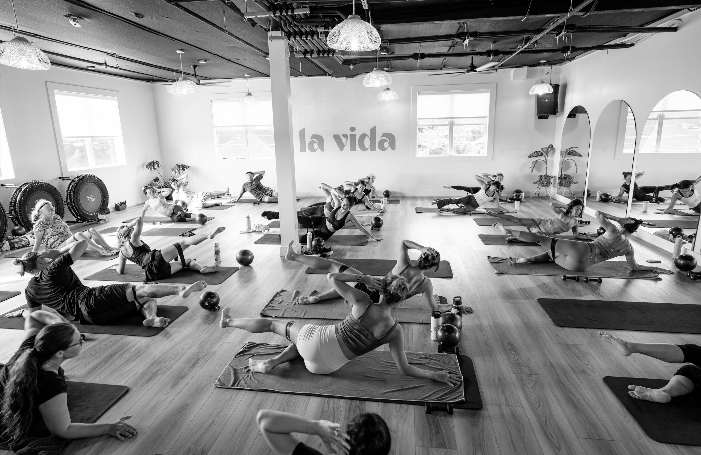 A class in the bright La Vida studio
